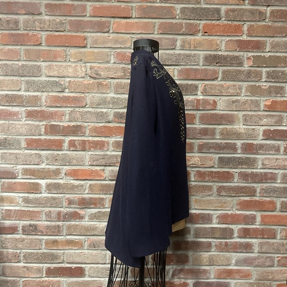 Beyond Vintage Navy Blue/Gold Embroidery Blazer & Free Gold Cami Size Large - Picture 3 of 10